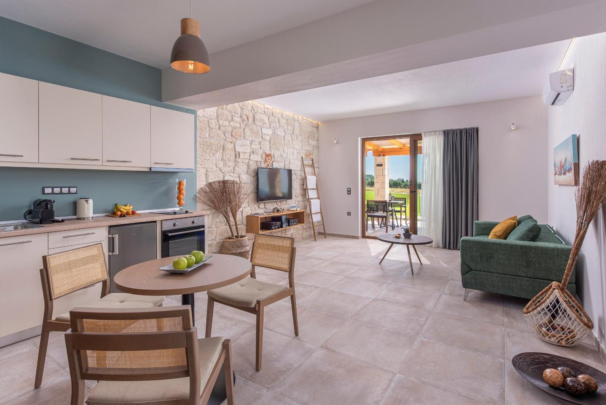 Mint Retreat Suites (Adults Only) Kalandra 객실 사진
